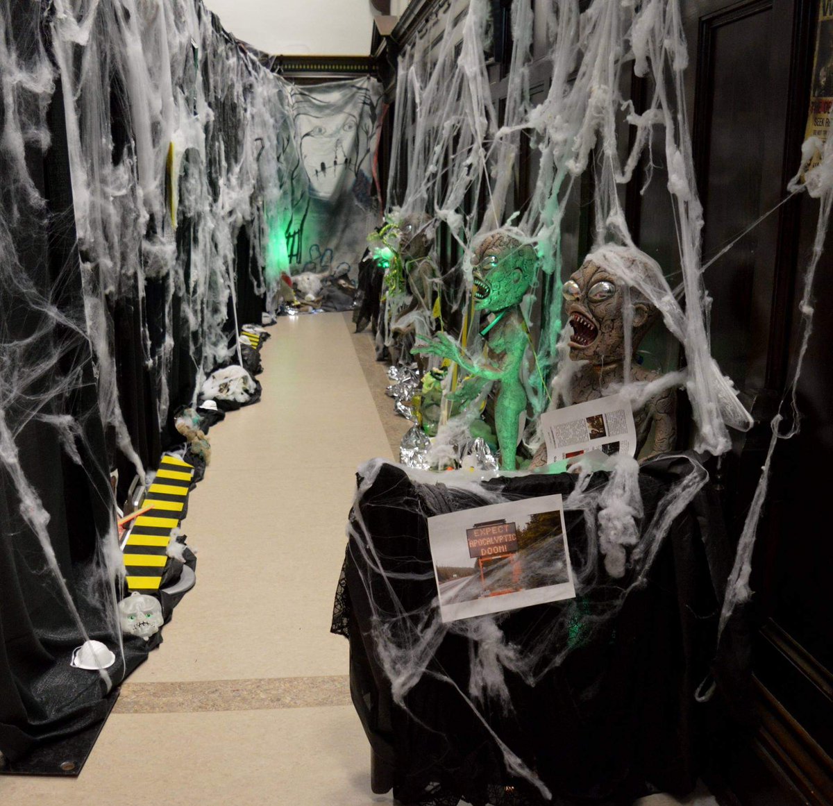 makerloops's tweet photo. Only one more night until our Haunted House at the Old Courthouse! 6pm to 9pm October  25 and 26
#kamloopsevents #kamloopsmakerspace #halloween #hauntedhouse #explorekamloops #kamloopshalloween #kamloopshauntedhouse #spookloops https://t.co/tLxU1h7EYY