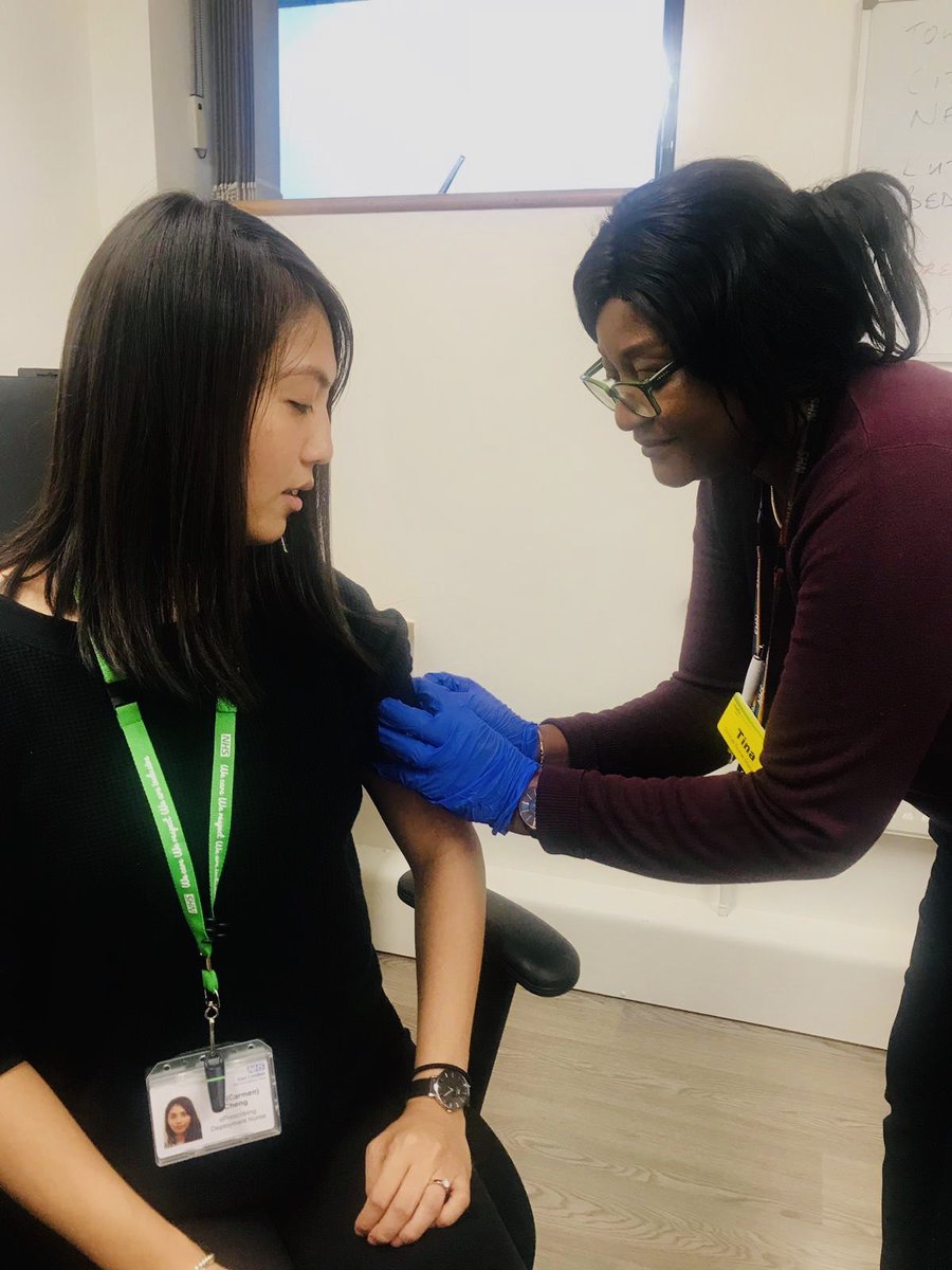 Have you had your #FluJab yet? Corporate staff @Chengaleng got her jab today from one of the #FluBusters  @TinavivC