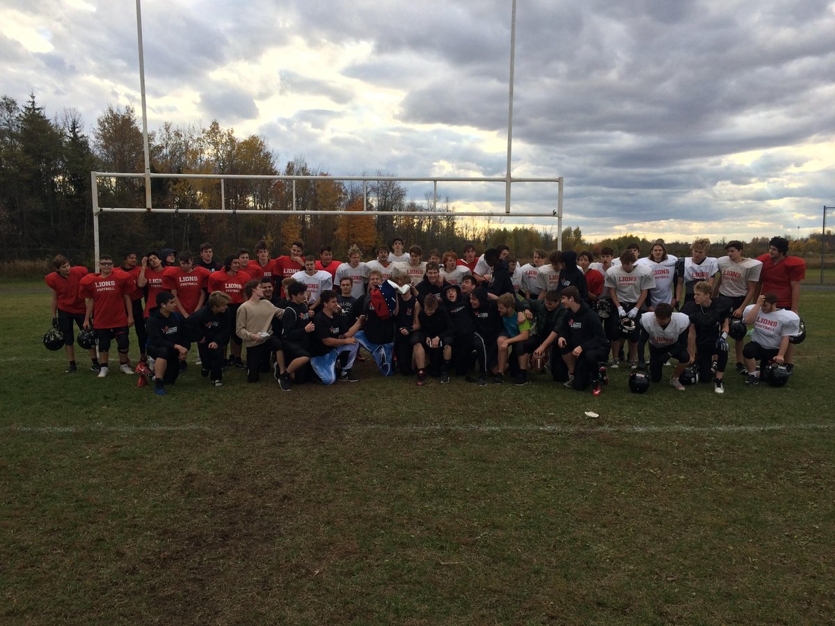 Huge shout out to our <a href="/StMarkOCSB/">St. Mark High School</a> <a href="/StMarkFootball/">St. Mark Lions Football</a> Sr Team on winning the "Jacket" game @ St. Peter yesterday. Our SRs dominated in a 23-7 win. The pic below is our Jr and Sr team sharing a great moment on our field after the Sr. boys got off the bus.  #MyStMark #Man1FB2