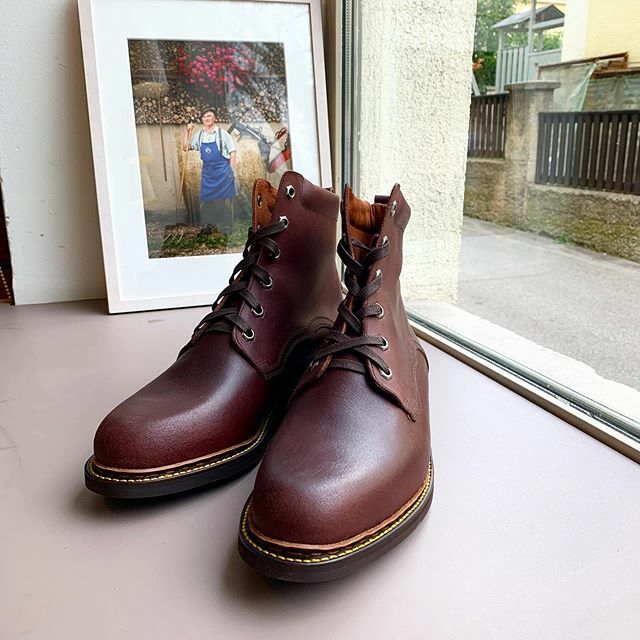 Back in Stock! Unser Herbst Winter Konrad!💪🏻
.
.
.
.
.
.
#halfsmunich #halfs #konrad #schuhladen #lieblingsschuhe #zeitlos #rahmengenäht #münchen #schuhliebe #klassiker #herbst #handmadeboots #handmadeshoes #schwabing #goodyearwelted #englischergarten ift.tt/366BEfs
