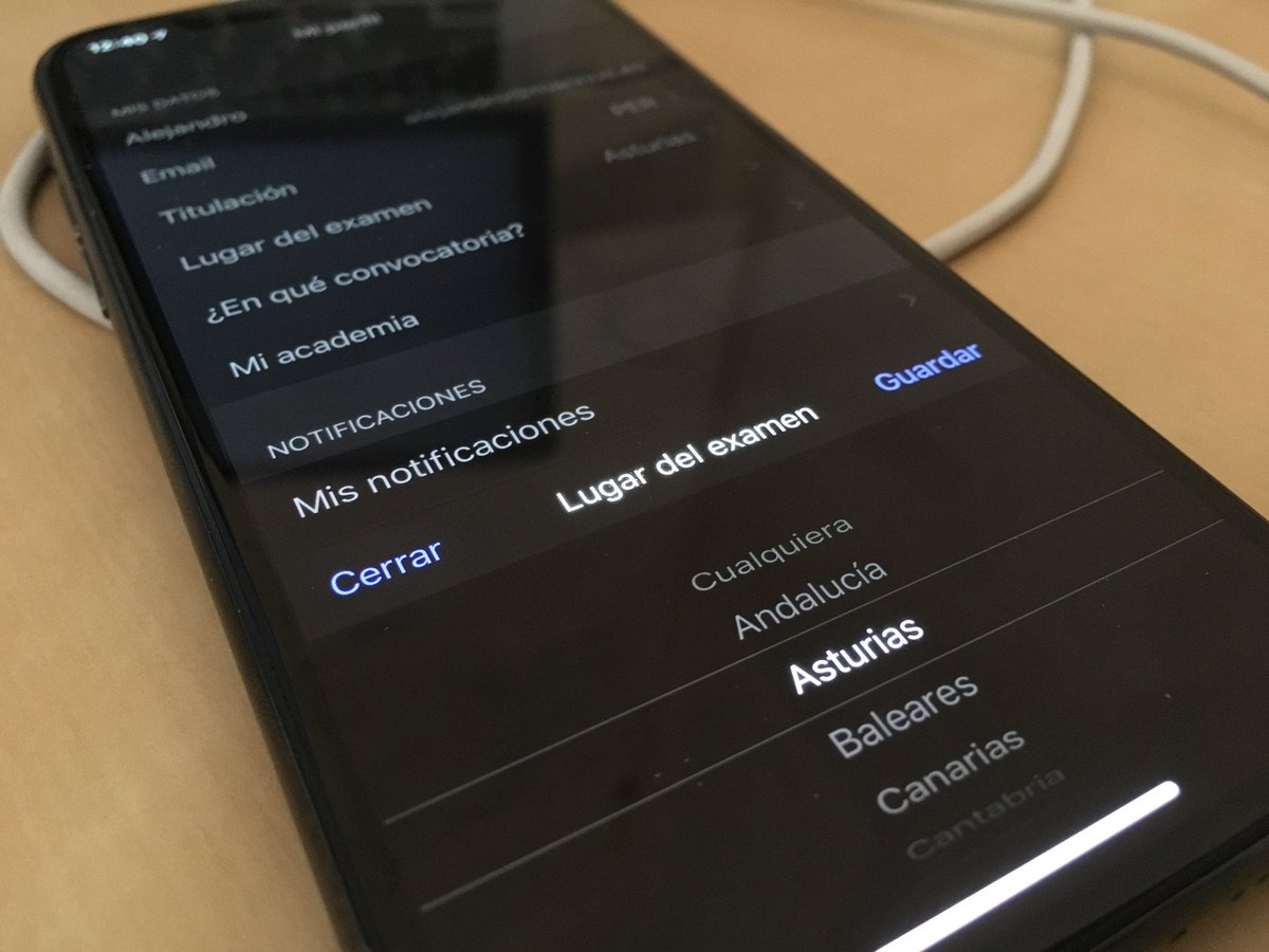 MarinusApps's tweet image. Ya estamos corrigiendo el modo oscuro en la app Test Patrón para iPhone.
De momento, si no visualizas la app correctamente te recomendamos desactivar el modo oscuro desde los ajustes.

#darkmode #testpatron #marinusapps #modooscuro #iPhone