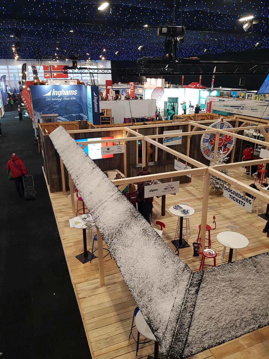 ChaletManager's tweet photo. We've arrived! Time to dry out and check out the show. ☔

#TeleSkiFest #LondonSkiShow #ChaletManager https://t.co/YxffuHJlwD