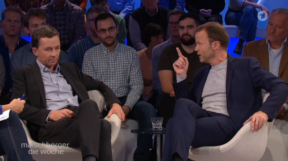 "Wir hatten noch nie so viel #Meinungsfreiheit", sagt #ARD-Restle bei ARD-Maischberger. Ich empfehle ihm den Selbstversuch: Mal laut Sympathie für die #AfD äußern, Zweifel am #Klimawandel, an Merkels #Migrationspolitik oder Angst vor #Islamisierung. Oder Mittagessen mit AfD-Chef!