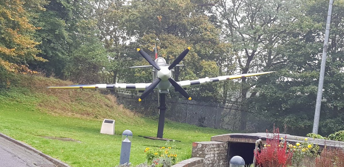 Emmsyjayne's tweet photo. #TeamBuilding #TacticalMedicalWing #MedicalLogistics #NoOrdinaryJob #SpitfireMk9 #TheFew @BofBBunker @WillcocksRobert https://t.co/aFkSAkau4e