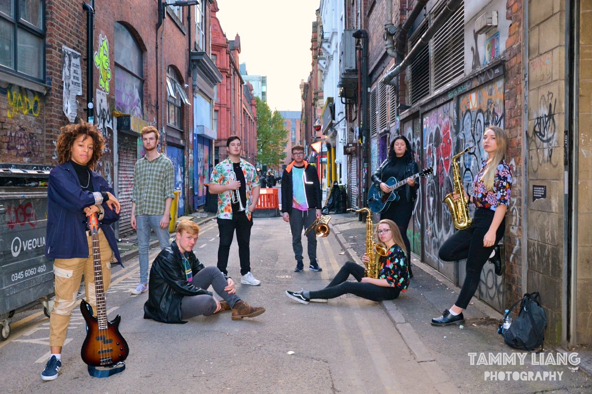 Carys_Sax's tweet photo. Super excited to be involved in this new jazz//soul project with @ohitslavender Big thanks to @tammyviolin for the awesome pics! 👏 https://t.co/2xO9k8U6wI