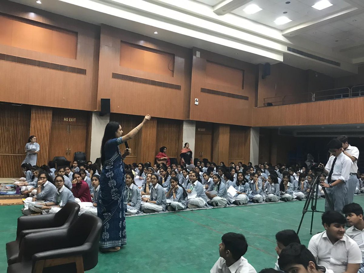 IilmInstitute's tweet photo. IILM Center for #EmotionalIntelligence conducted a session on 'EI for #Health, #Happiness & #Success' on Oct. 23, 2019 where 400 #students of Bal Bharti Public School, Pitampura, were familiarized with Mood Meter, RULER #Concept and #positive #emotion regulation.
#IILMCEI #MyIILM https://t.co/qp2pMrfDrl