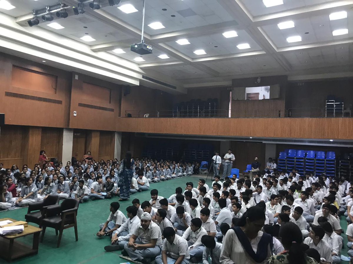 IilmInstitute's tweet photo. IILM Center for #EmotionalIntelligence conducted a session on 'EI for #Health, #Happiness & #Success' on Oct. 23, 2019 where 400 #students of Bal Bharti Public School, Pitampura, were familiarized with Mood Meter, RULER #Concept and #positive #emotion regulation.
#IILMCEI #MyIILM https://t.co/qp2pMrfDrl