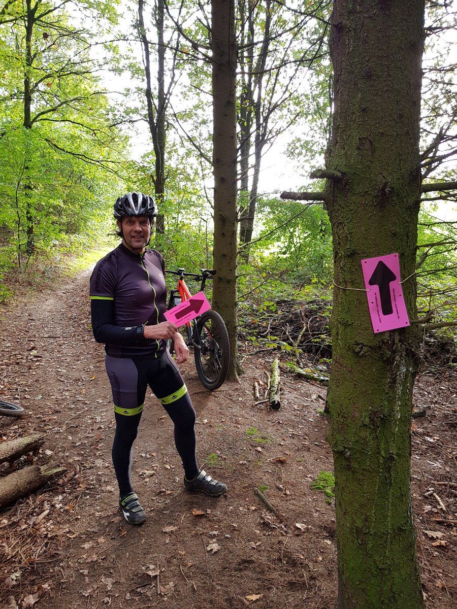 JustMBK1's tweet photo. Hij staat,  30-40-50-60 km uitgepijld  in de bossen van het Rijk van Nijmegen en Reichswald. Klaar voor de 24e editie..... Morgen gaan ruim 350 deelnemers van start... https://t.co/YRWTAsaA6N