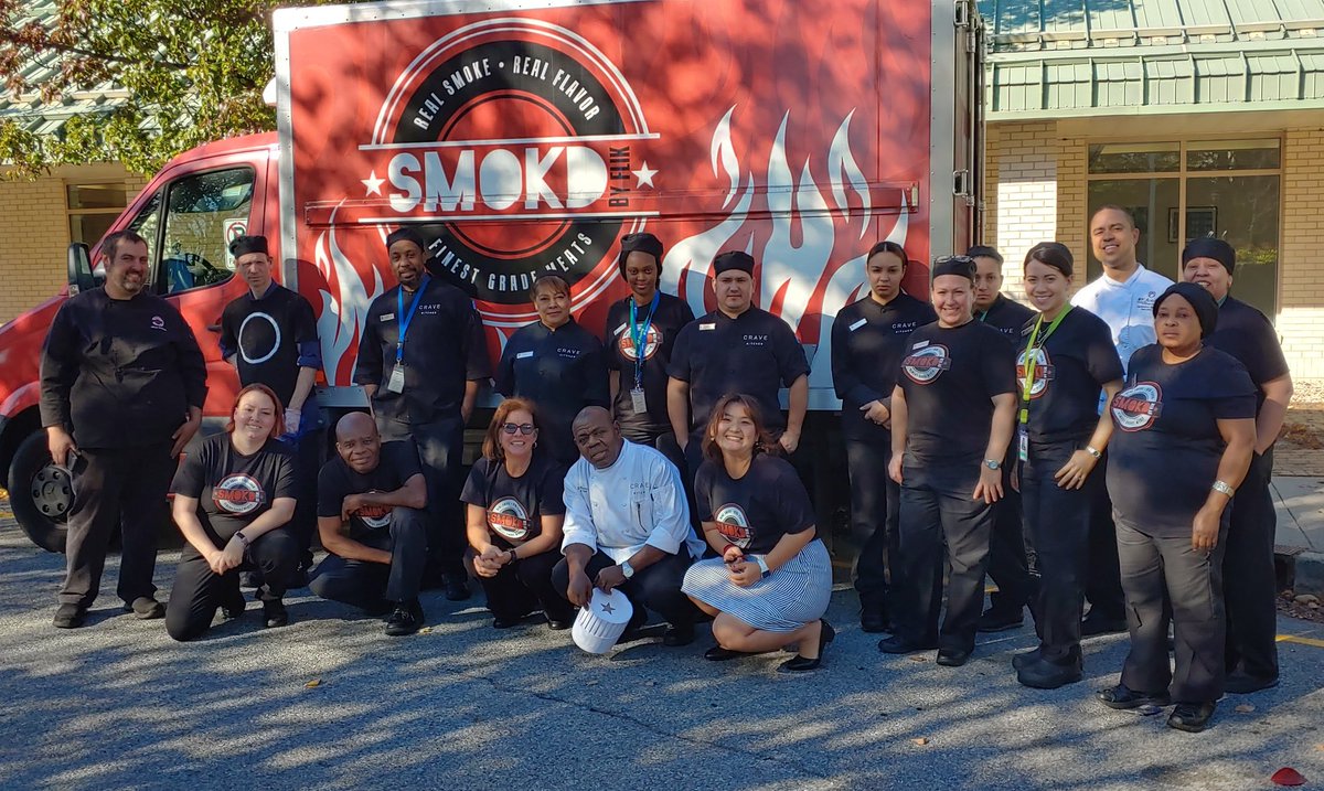 Flik_at_EF's tweet photo. Yesterday we had another successful SMOK'D lunch at EF.  Yum!
#smokedribs #smokedchicken #smokedmushrooms #smokd #flikisgreatfood #flikisfun #eatshareconnect
@FlikISDining @FLIKhospitality @EF_Academy https://t.co/kyAdq0YRvo