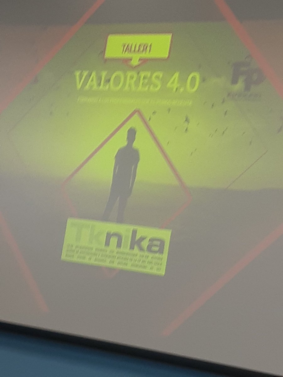 nlarburuimagenp's tweet photo. Impulsando #valore40 ,en la @FPeuskadi hoy de la mano de @Anamasanro , seguimos formándonos.@fpnlarburu @tknika @ethazi 
Trabajar #retos con valores! https://t.co/YilGFTuBrX
