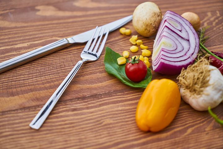 WellnessAce's tweet photo. #WholeFood based diets take away many of harmful additives like sugar, sodium, &amp; #preservatives. https://t.co/0x4g90jy47 #EatHealthy https://t.co/KWqp3dTfm0