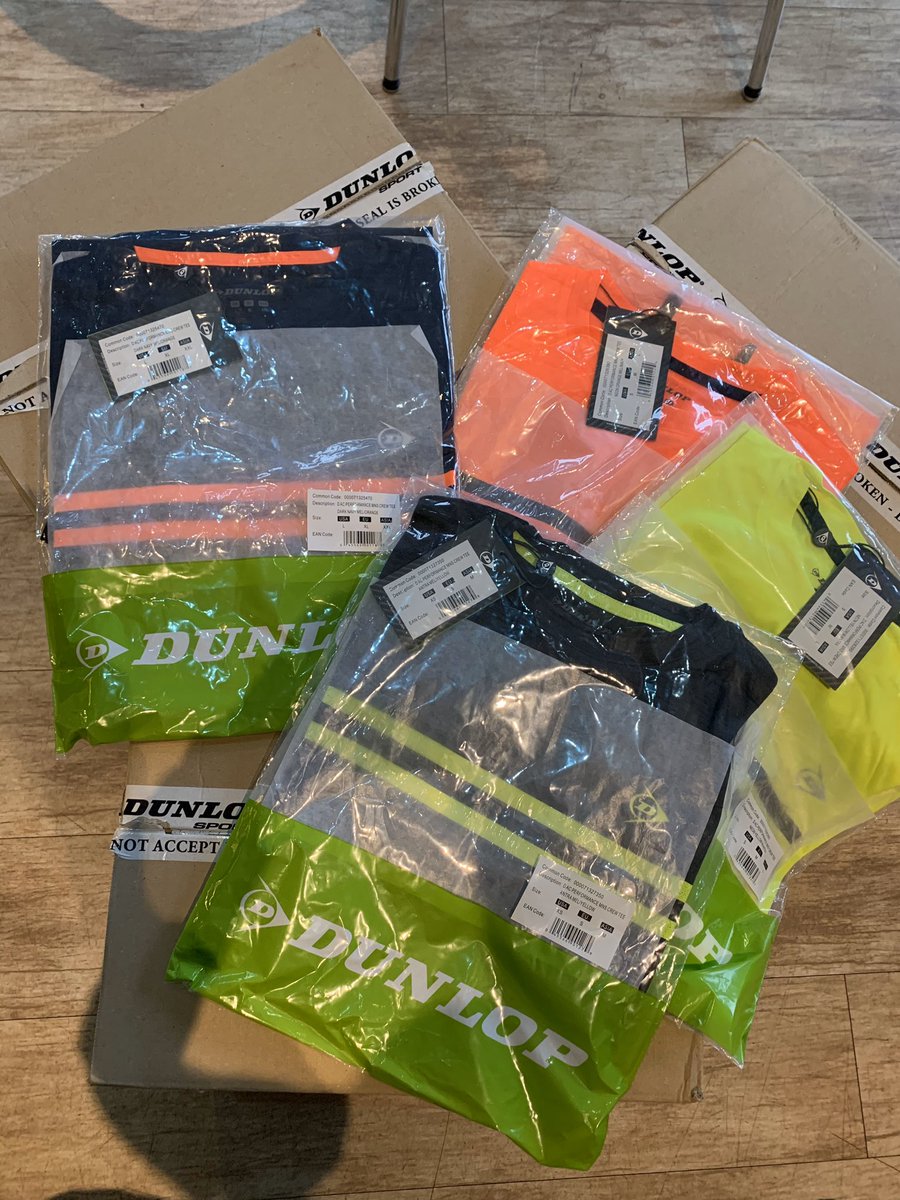 🥁🥁🥁The merch has been shipped. The waiting is nearly over. 200 shirts have arrived today from <a href="/DunlopSquash/">Dunlop Squash</a> ! Printers tomorrow for logo’s and player names. Won’t we all look nice🤩, and we’re bound to play better, oppo teams will be stunned into submission