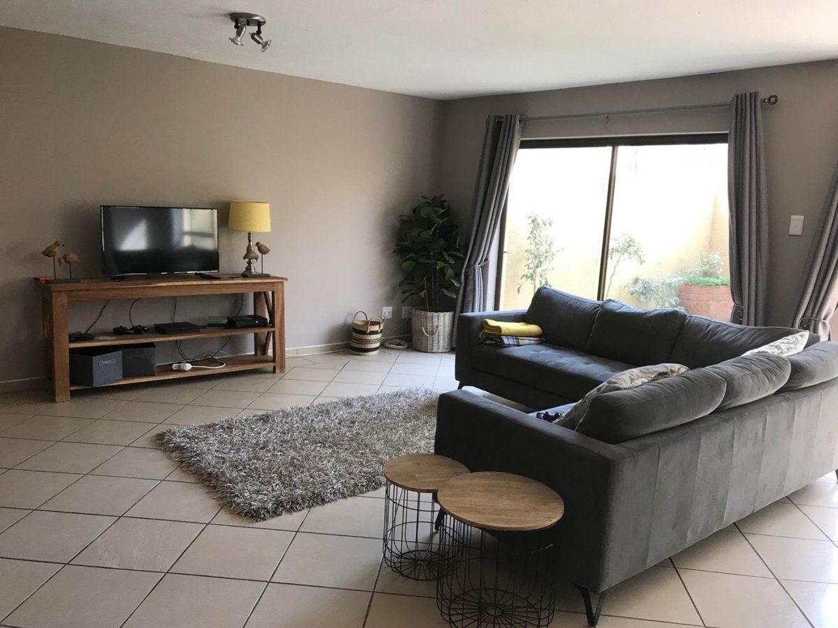 Est_App's tweet photo. IMAGINE STAYING IN THIS SPACIOUS HOME. Download EstApp from Google Play-store to see more amazing offers.

https://t.co/NQzZEmjiMm

NAM $ 17,000 /Month   
Townhouse To Rent In Windhoek

FULLY FURNISHED TOWN HOUSE at the Windhoek Country Club's Golfers' Inn complex for rent. https://t.co/cR9KdjgdJO