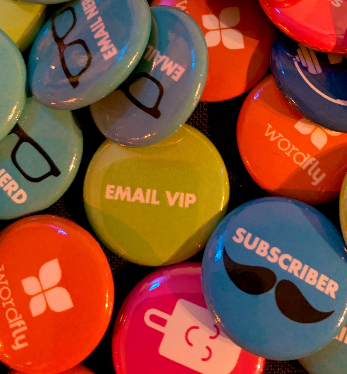 WordFly's tweet photo. Ok #emailnerds it 👏 is 👏 on! 👏#dmbc4arts come say hit and pick up some goodies! https://t.co/fPc7dyhdPF