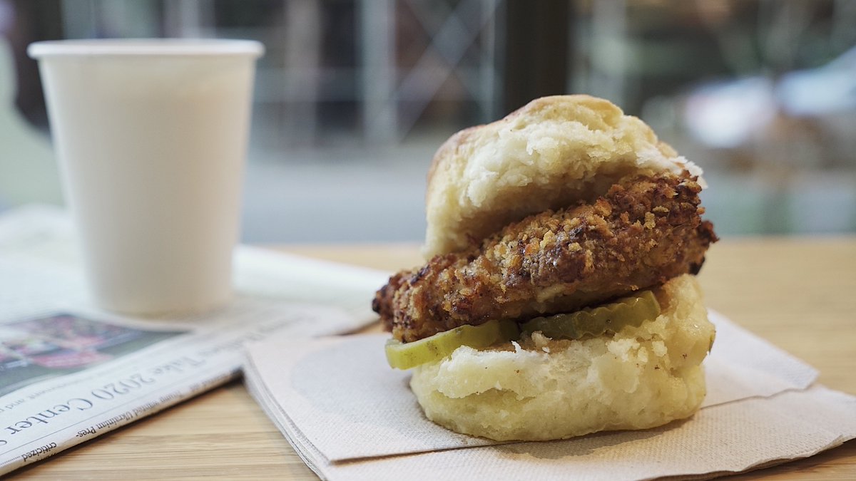 What's for breakfast #NYC? We've got fried chicken sandwiches on freshly made biscuits with a honey glaze to top it all off. Give it a try at our #dumbo location 🤤👋