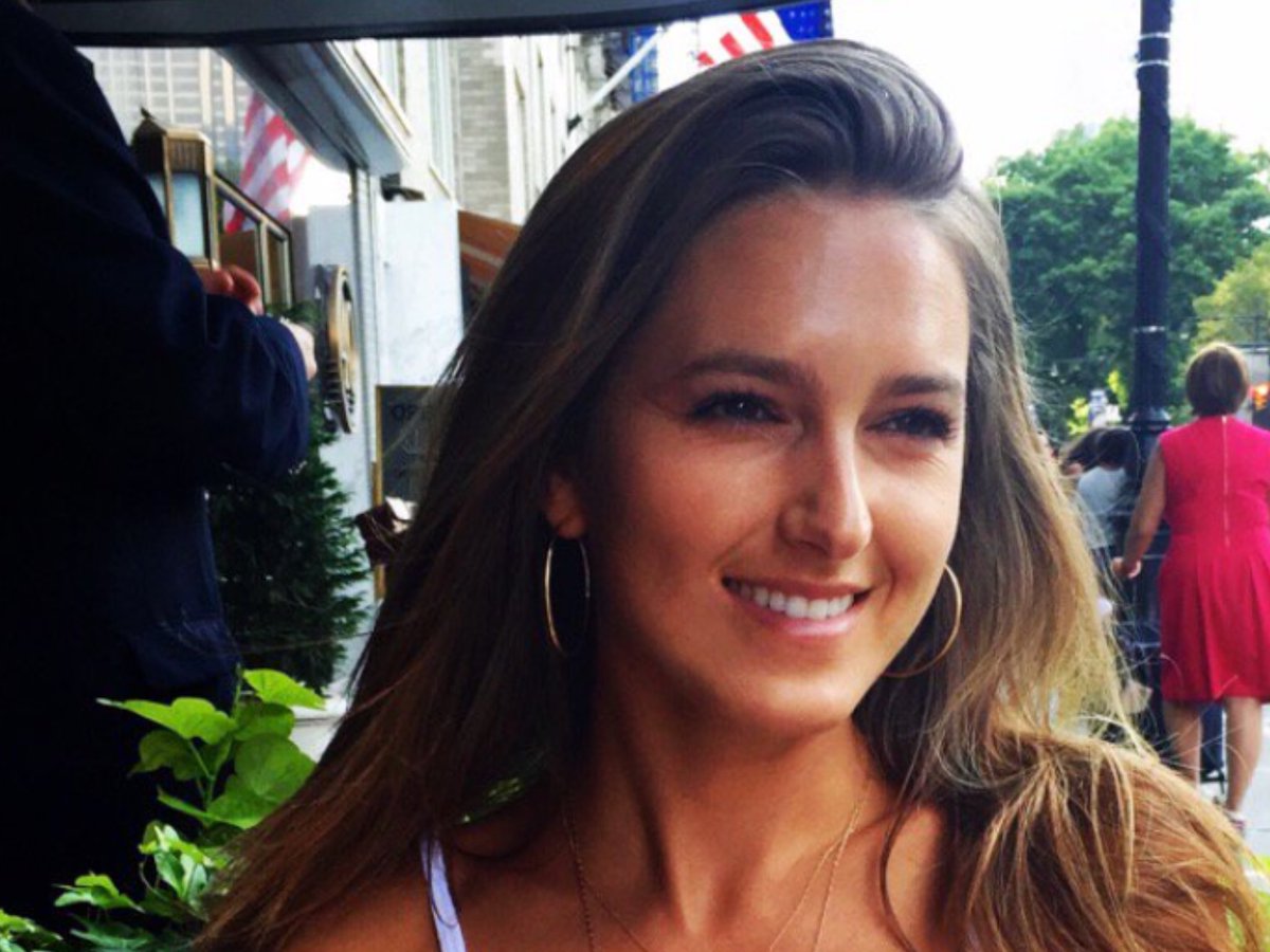 OlinBrowne's tweet image. Happy birthday today to my baby girl @AlexandraB913, the absolute best daughter anyone could have. Love you, sweetie