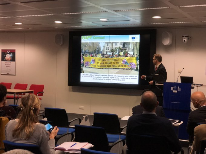Today at @REA_research: #EICPathfinder (formerly #FET_EU) funded @H2020FLIPT present how they are translating lessons from nature to drastically reduce the amount of plastic from fossil origin using #silk 💚 More on the project 👉 h2020flipt.eu #EUeic #investEUresearch