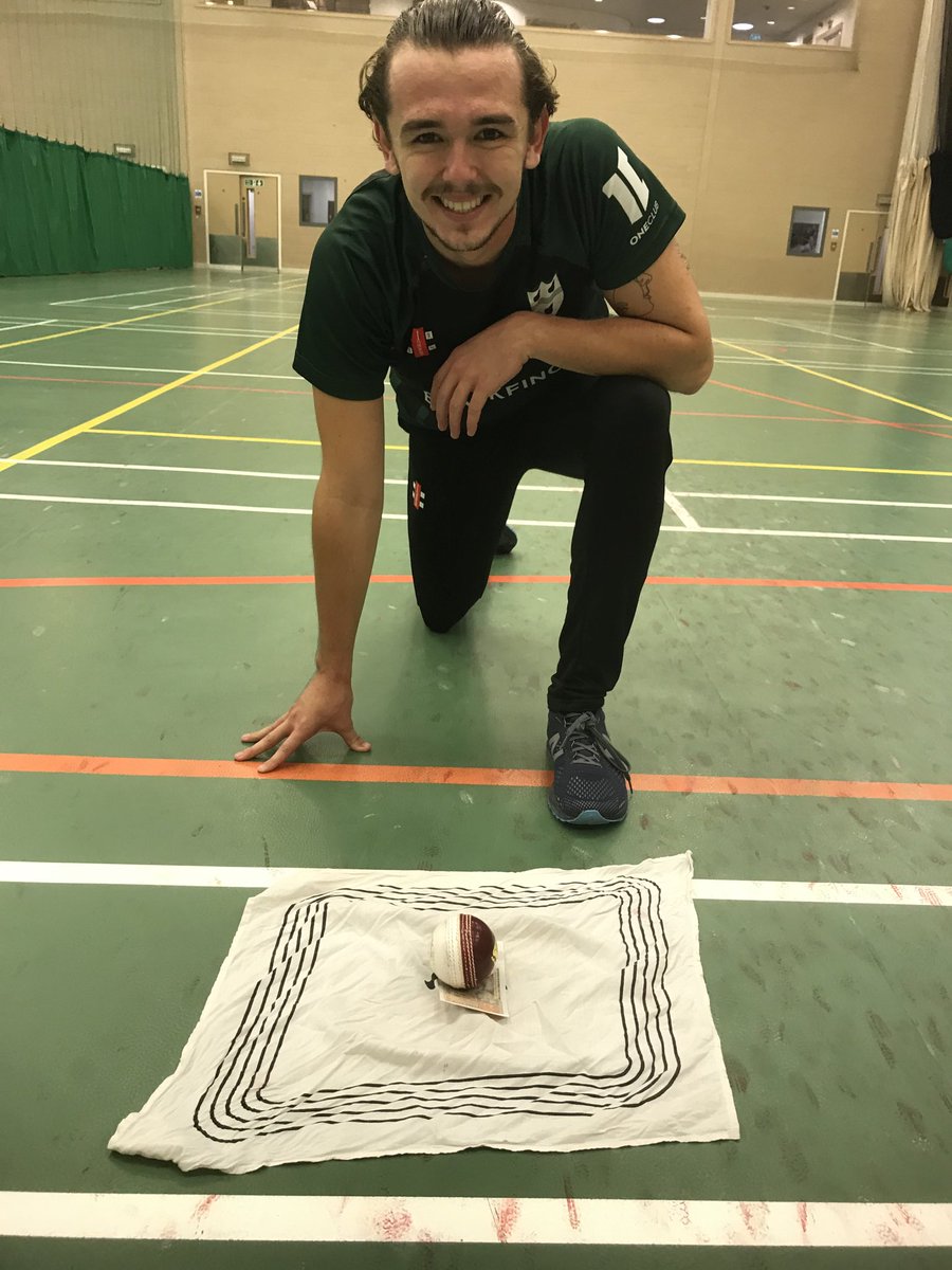 SharpyKev0604's tweet image. Breaks my heart as a Yorkie to part with tenner, fair play to ⁦@Ben_Twohig⁩ though he won the contest fair and square #lineandlength