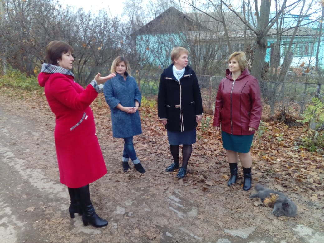 <a href="/Garifzyanov_AR/">Гарифзянов Андрей</a> Встретилась с жителями п. Октябрьский ул. Школьная по вопросам местного значения