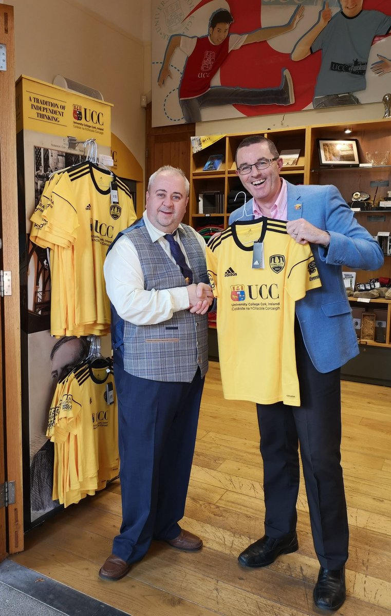 UCCFantasyFoot's tweet photo. Thanks to our good friend @jpquinn78 in @UCCVisitorsCent who is sponsoring a prize in November for a yellow/gold @CorkCityFC jersey. Competition details will be announced soon. #Season19 #BrendanRichardsonCup 🏆
#ThanksJP https://t.co/JpVvq4otgD