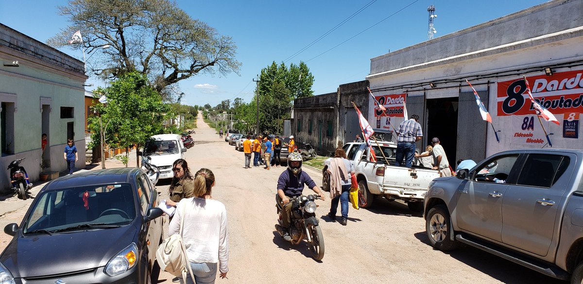 8aLista's tweet image. Estamos trabajando de cara a las elecciones del 27. 
Hasta el triunfo de @LuisLacallePou  y @dardointendente, no paramos!