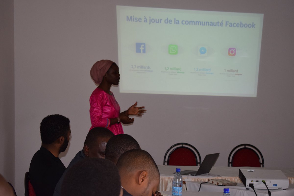 ARCTBDI's tweet photo. #Burundi Selon @andiaye_, par communauté @facebook, il faut entendre ses 4 plateformes de communication dont @facebook (2.1Milliards d'utilisateurs), @WhatsApp (1.2Milliard), @instagram (1Milliard) et #Messenger (1.2Milliard). @DonaMANIRAMPA @willynyamitwe @NtareHouse @YBurundi https://t.co/HIRKpimqXc