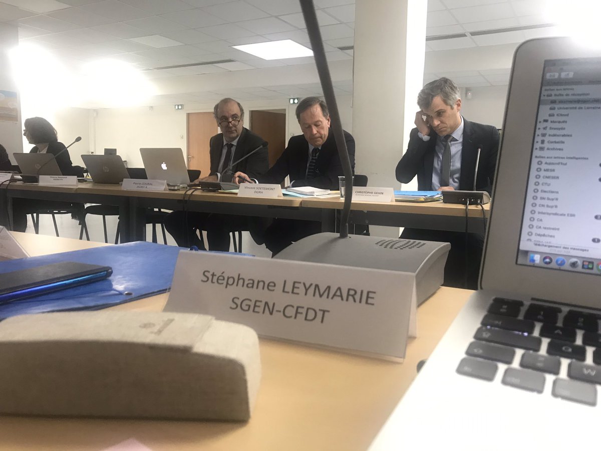LeymarieS's tweet photo. Sur proposition du @SgenCFDT, le #CTMESRI vote à l’unanimité un vœu de saisie du #CHSCT ministériel afin d’apporter un éclairage sur les conséquences pour les personnels concernés de la dissolution des #COMUE programmée au 31/12/2019 @sup_recherche @SgenBordeaux #PersonnelsCOMUE https://t.co/ddxmHNwu7V
