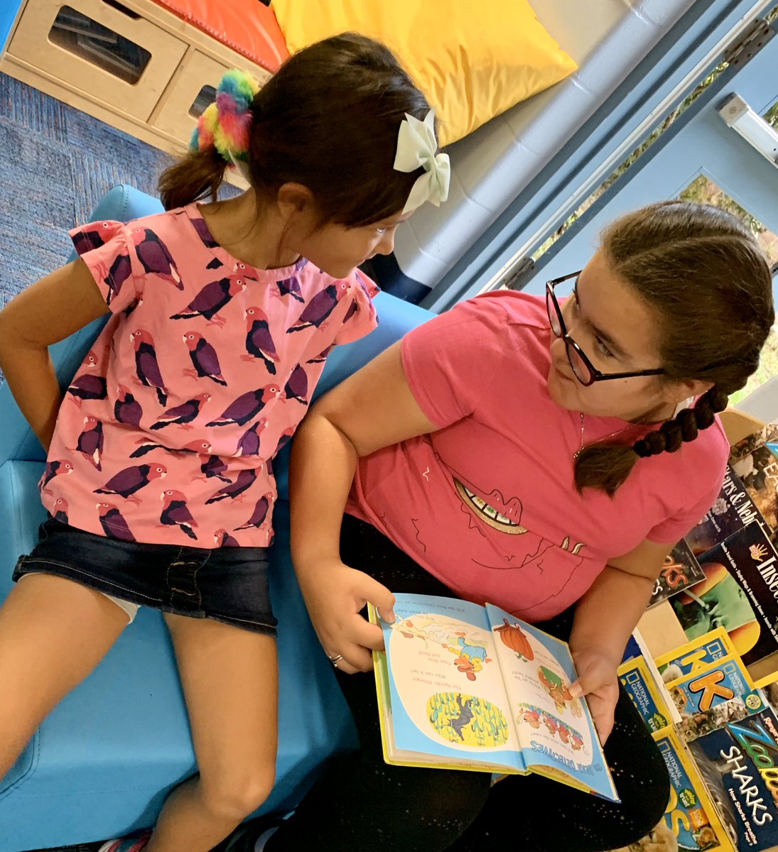 JCPrice331's tweet image. We met our 5th Grade Reading Buddies today!!! @FairOaksRanchES