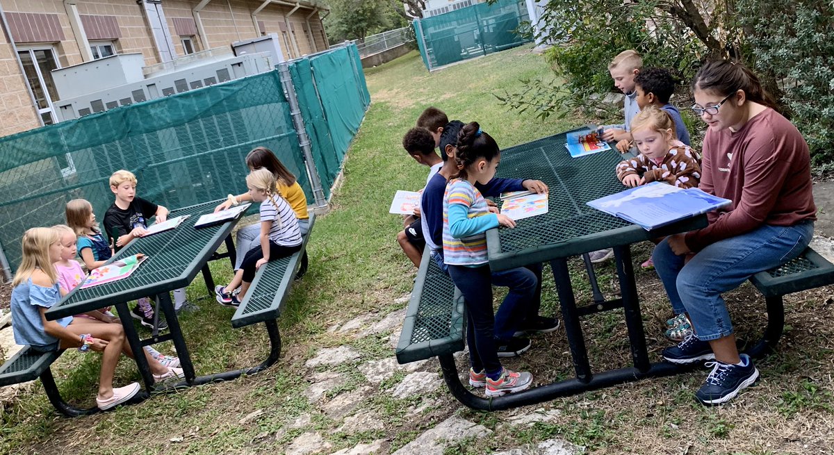 JCPrice331's tweet image. We met our 5th Grade Reading Buddies today!!! @FairOaksRanchES