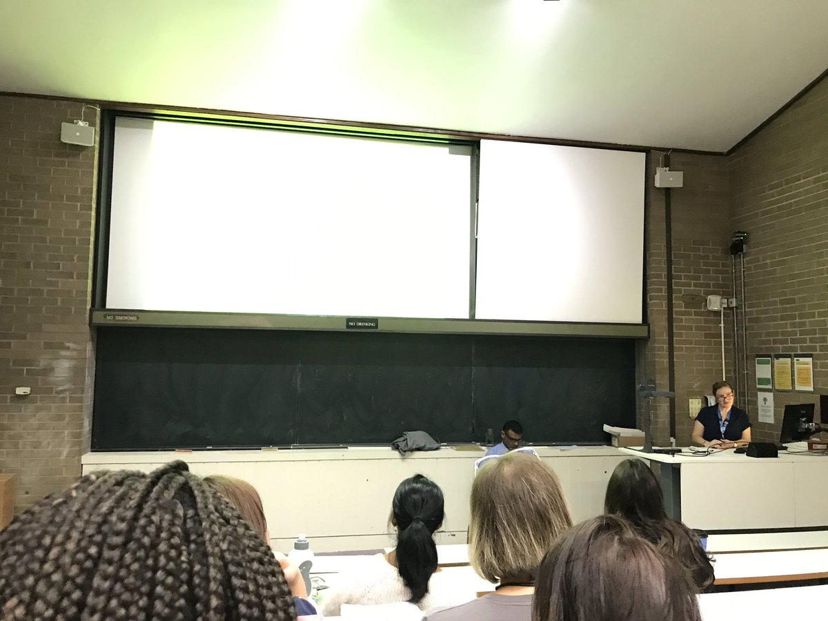 jacbor13's tweet image. Awesome session delivered by Dee Trainor, AMHP/BIA who specialises in work with deaf clients at John Denmark Unit @GMMH_NHS Love my #AMHP course @andrewjbuckley1 @KTaylor791 @sarahba52031961 @MichelleB_2019 @NHSEngland