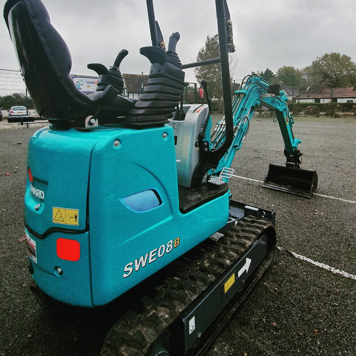 Another new <a href="/SunwardEurope/">Sunward Excavators</a> micro excavator ready for its pdi then off to a new home.

Servo controls
Twin speed tracking
Expanding tracks
Quick hitch
4 Buckets
Hammer lines

Thank you Mercian Skip Hire for the order.