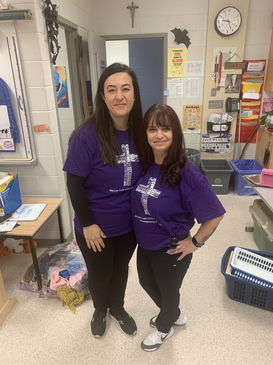 HOFAM_DPCDSB's tweet photo. Today is ECE appreciation day! God bless Mrs Vellocci and Ms Martin for all they do at Holy Family @Hofamkinder103 @MsDaSilva_ https://t.co/PRO1vRYU17