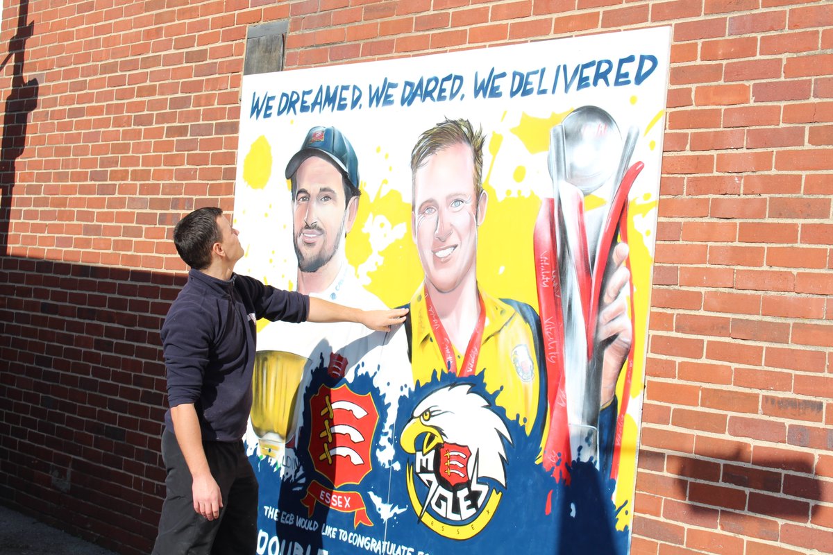 🎨 A big thanks to @englandcricket @ECB_cricket for putting up this mural in Chelmsford city centre to celebrate our historic campaign 🏆🏆

#DoubleChampions #SoarWithUs 🦅