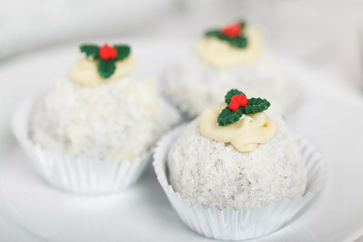 hansoncatering's tweet photo. Christmas menus #Watford and surrounding areas. Bookings being taken now. 
View/download at https://t.co/BRX81fzV0a https://t.co/6was2Wb0Ms
