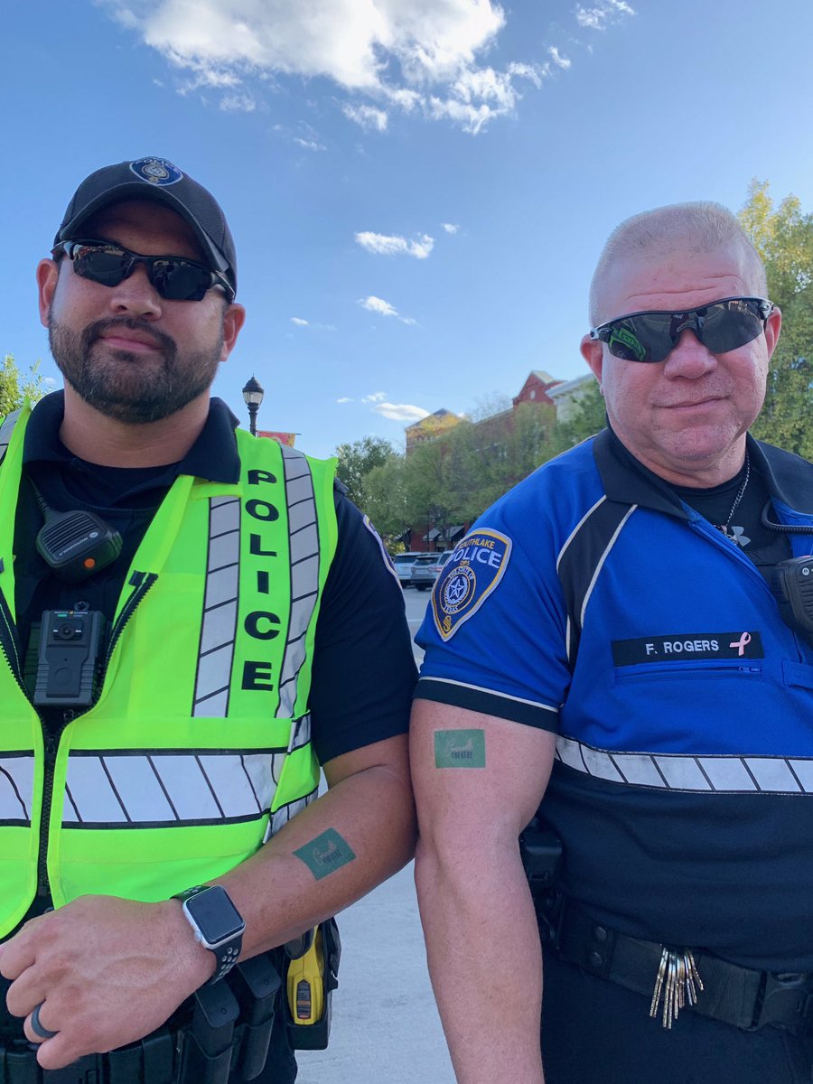 Southlake Police Department supporting Carroll Theatre with ink at the HOCO Carnival! #slpd #dragondrama #police