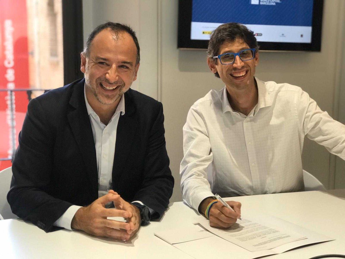 TheCollider_MWC's tweet image. NEWS‼️ Acuerdo de colaboración con Ferrer. Estamos encantados de contar con su apoyo y participación en la nueva edición de The Collider. ¡Bienvenidos!

📸 @rcastrpe7, director general de Ferrer y @osalap, director de The Collider

#BeyondData #ferrer