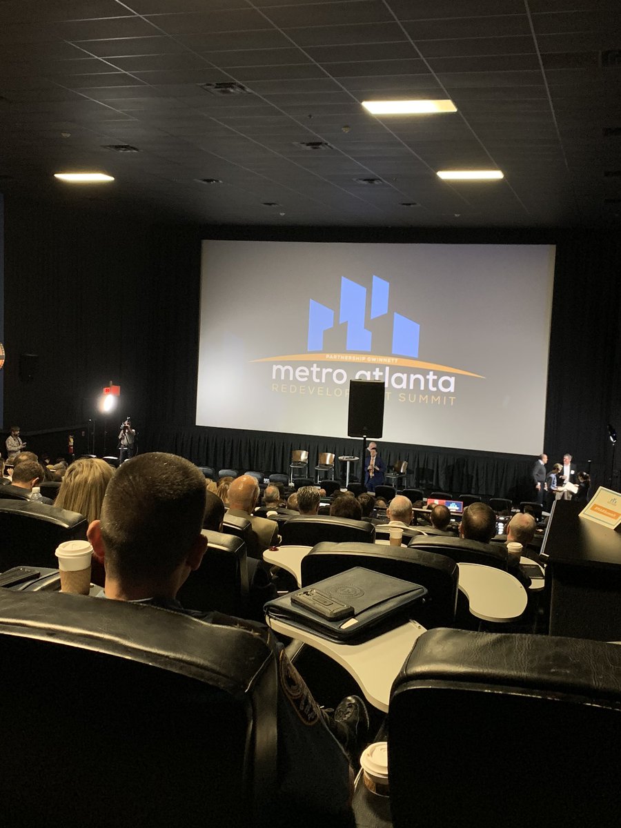 Emmyjune1985's tweet photo. Way to go @PartnershipGw for an AMAZING turnout and incredible event. #MARSummit #EconomicDevelopment https://t.co/L6iJzHgsiK