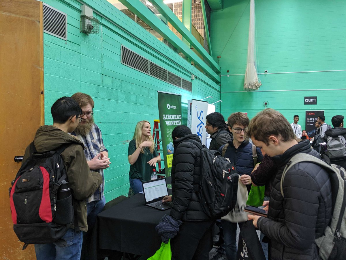 AireLogic's tweet photo. Full of #ThursdayMotivation spending time @UniversityLeeds @LeedsUniCareers #STEM fair, and now to the @herdcareers #LDSJobFair. Jack, Neal, Lauren, and Sam are on hand to talk all things #Agile #Devops and #DigitalHealth at #Stand17
Interested? Cant wait to meet you 👋👩💻👨💻🙌 https://t.co/OoUofqm1QX