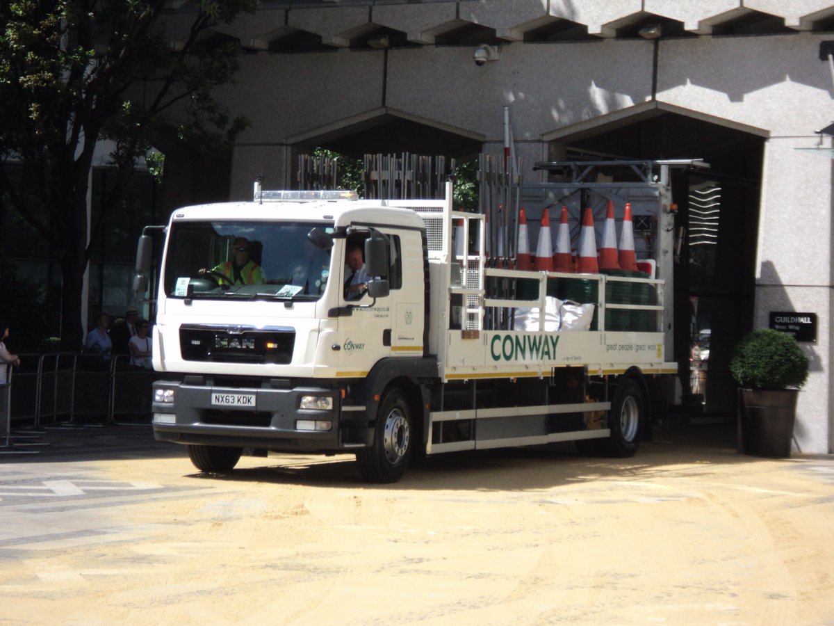 SafetyVehicles tweet media