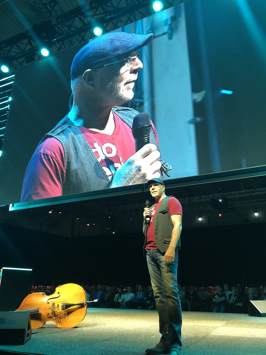 AI-driven Hot tubs, self-driving cars, smartphones, smart TVs: how do we train these machines to be usefull for us? James Whittaker closes TechDays 2019 at Kistamässan. Thanks everyone for making the 10th #TDswe memorable.
