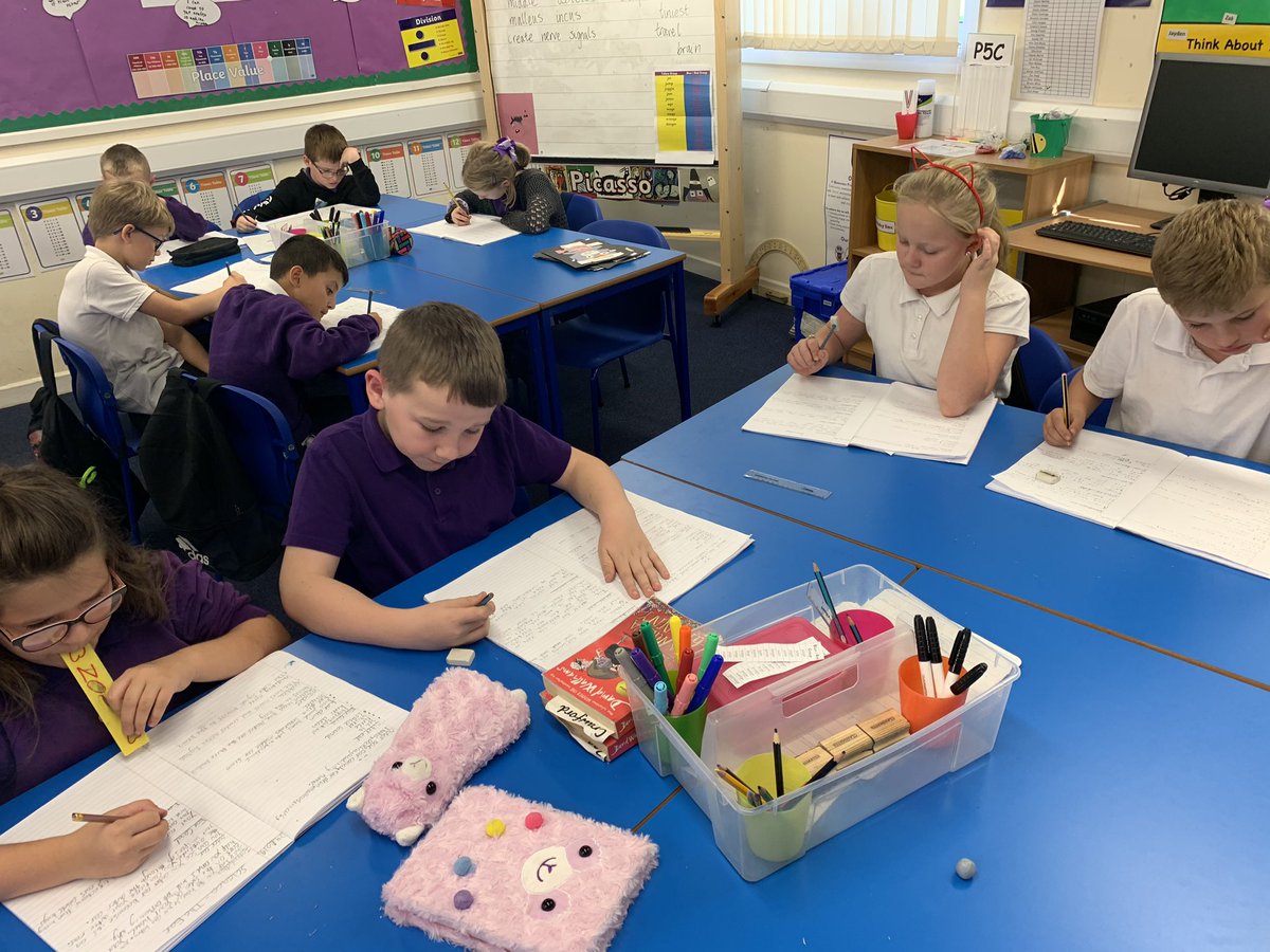MrsSwanBX's tweet photo. We wrote an information piece of writing which explained the different parts of the ear and what they do 👂🏻 #BPSTaughtWriting #BPSScience #BPSIDL https://t.co/zT3AebG86M