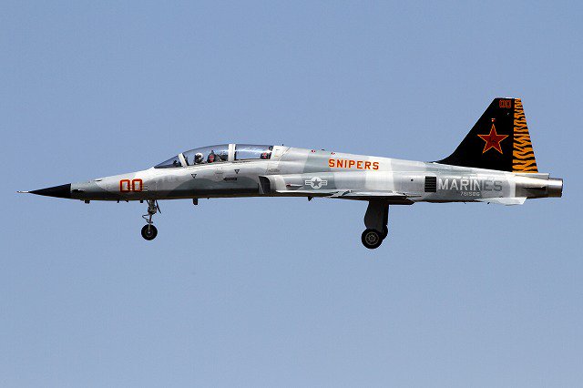 look9112's tweet photo. #VMFT401 #F5 #aggressors
F-5F "Family Wagon" https://t.co/etZGHKLaZ2