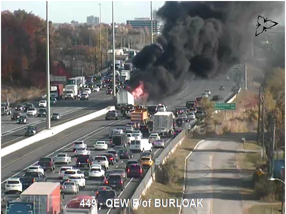 OPP_GTATraffic's tweet image. VEHICLE FIRE: #QEW Toronto bound after Burloak #Oakville: HOV and left lane blocked. #OPP to attend,  @oakvillefire on scene. ^aw