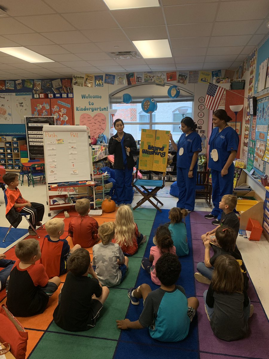 jenni_grumbles's tweet photo. Thank you Lehman Health Science for coming to teach our kindergarteners all about germs and how to properly wash their hands! #hayscisd #chcolts #coltchampions #goawaygerms https://t.co/vBekOLZa0c
