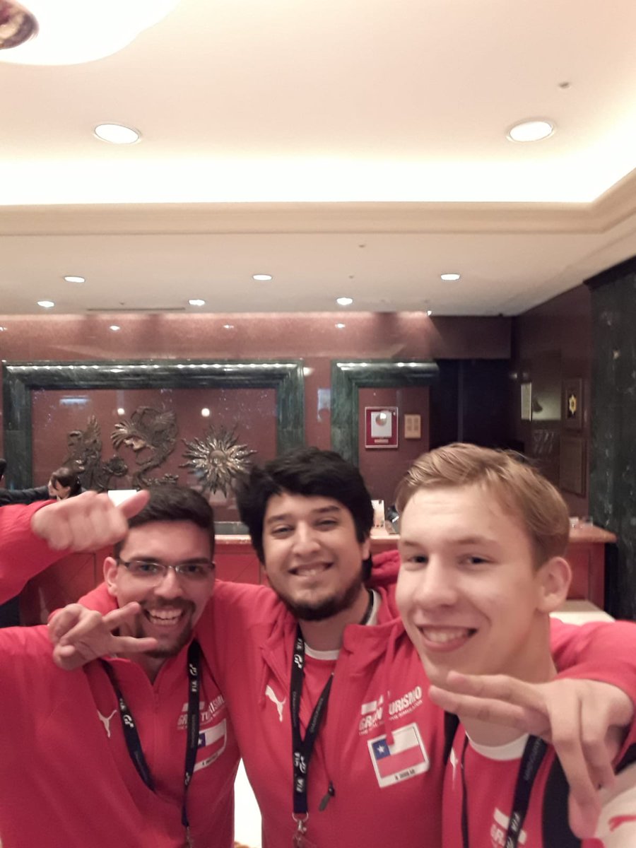 Y llegaron por fin al "pais del sol naciente" 🏁🇯🇵

Ya se encuentran nuestros pilotos en Tokyo, para disputar los días 26 y 27; un nuevo evento de la #FIAGTC <a href="/thegranturismo/">Gran Turismo</a> contra los mejores pilotos del mundo 🔝

MUCHA SUERTE A LOS 3!

💪 @Loyrot
💪 <a href="/FT_NicoR/">Nicolas Rubilar</a>
💪 <a href="/RickKevelham/">HRG RK23</a>