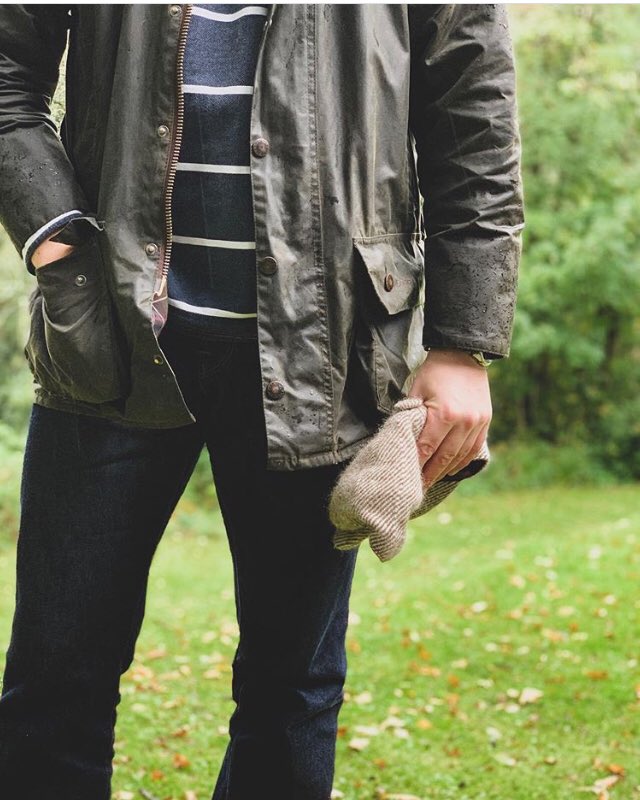 Romneymarshwool's tweet photo. Hat season is here and our baker style cap is perfect if you’re venturing out &amp; about in the countryside.

Hand made by the talented makers @lawrence_foster to a unique design, using 100% Romney wool from our own flock.

Photos thanks to ‘waxandtartans’ on insta

#hatweather https://t.co/HVFL595vnP