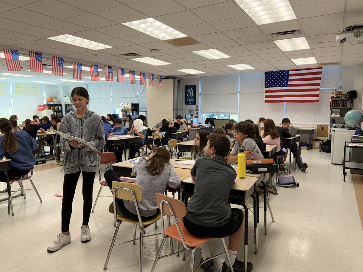 mathisgood121's tweet photo. Yellow 8 learning about civil rights, solving equations and actively learning! #yellow8 #mathisgood @WeberMiddle https://t.co/CcfklZU3rX