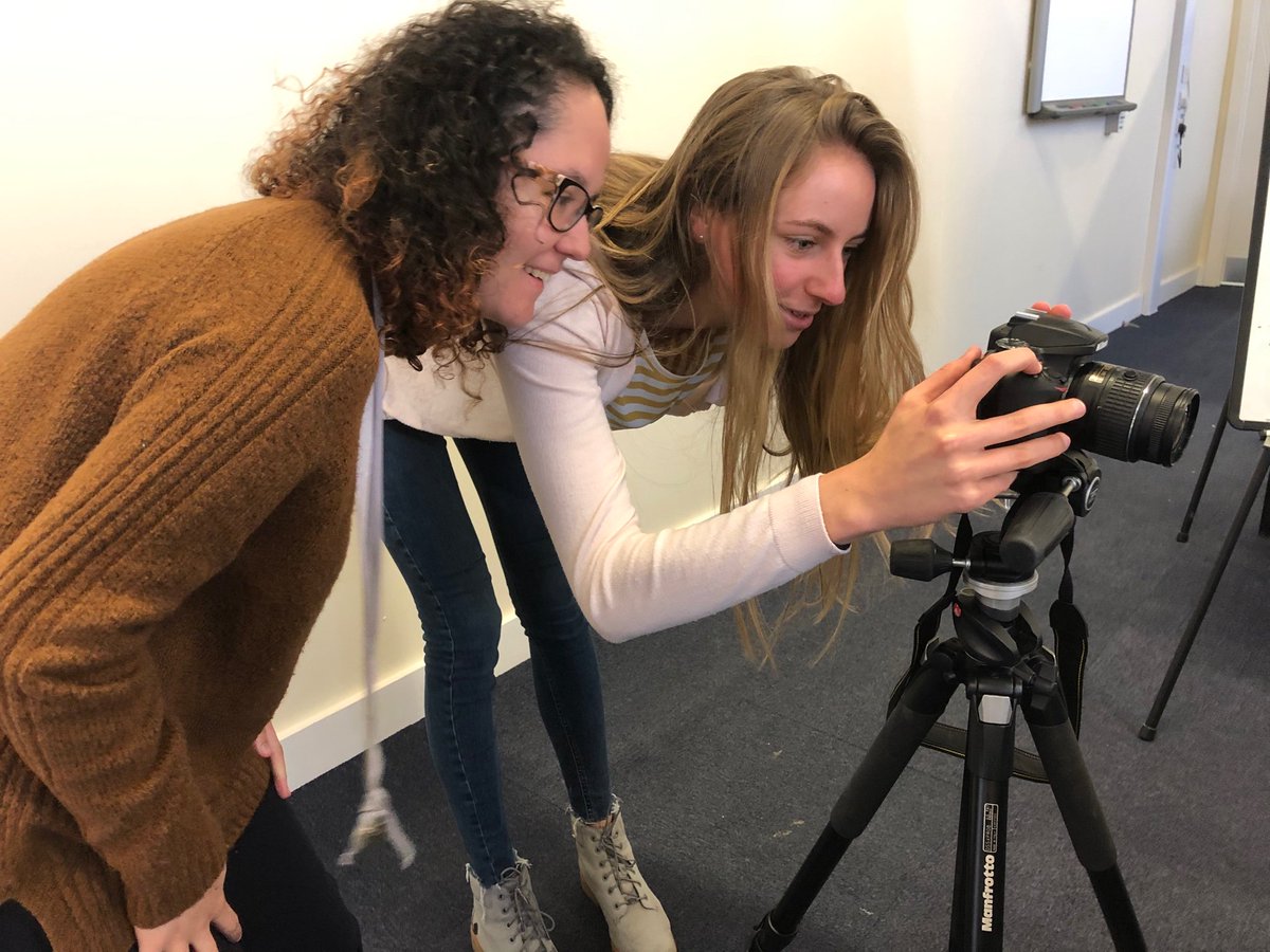 Keele_MCC's tweet photo. ISO, aperture and shutter speed workshop for #ThinkingPhotography second-year Media module #lovekeele #keelemedia π·π https://t.co/Zqnrs6r5hO