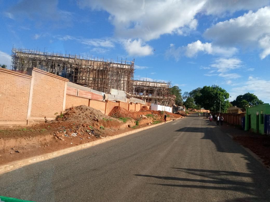 CommuneBukeye's tweet photo. #Burundi
Kuri uno wa Kane, Komite y'Umutekano ihurikiyemwo bose ku rwego rwa @CommuneBukeye
bakoresheje inama abatwara #moto, n' #Imiduga mu ntumbero yo kubahiriza  code de la route no gutsimbataza umutekano muri rusangi.
@BurundiSecurity, @MuramvyaProv https://t.co/6FqtfqySL4