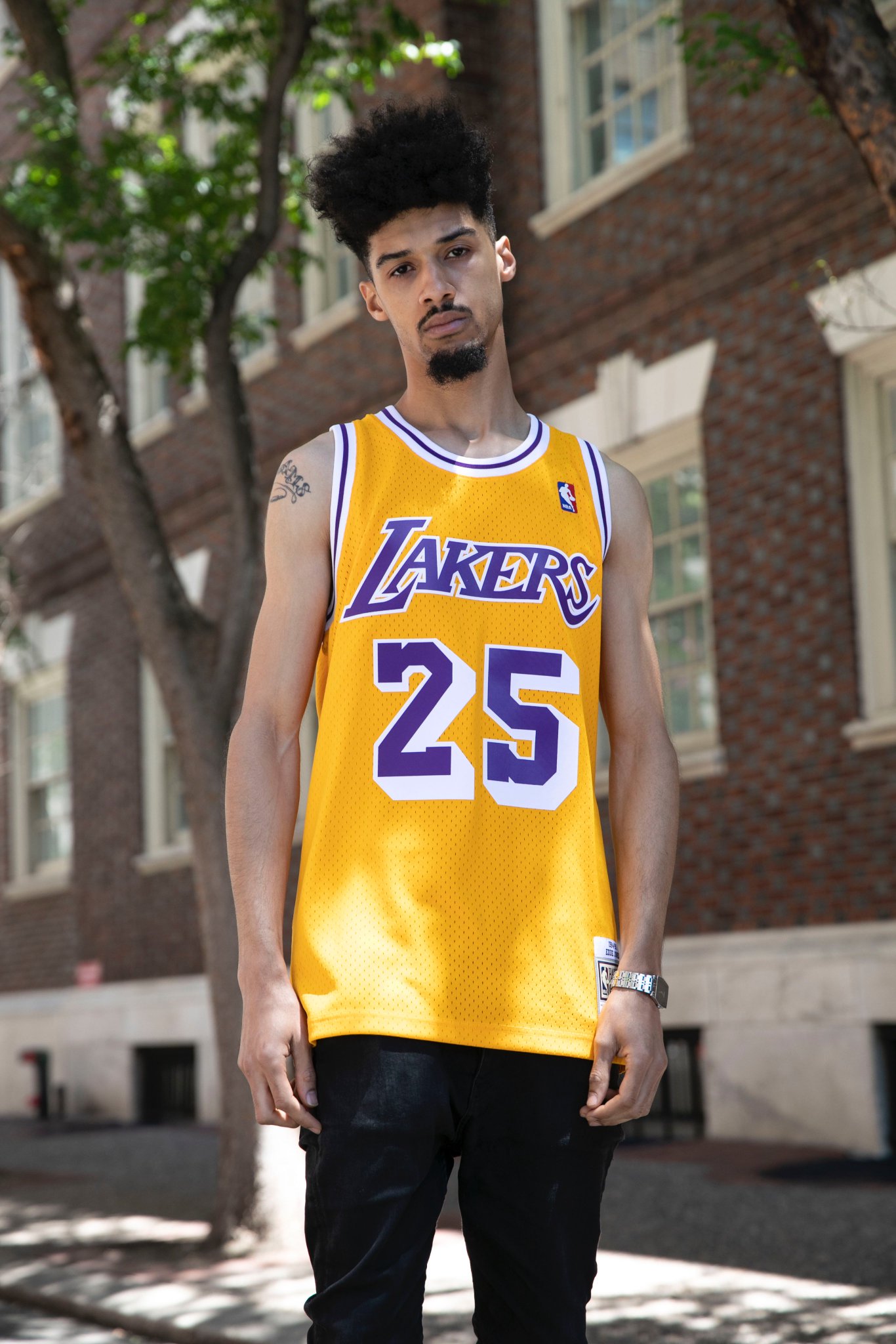 Mitchell & Ness on X: SHOWTIME returned to LA in the 94-95 #NBA Season  as high-flying rookie guard Eddie Jones helped the @Lakers win with flair.  The electric @TUMBBHoops product was a